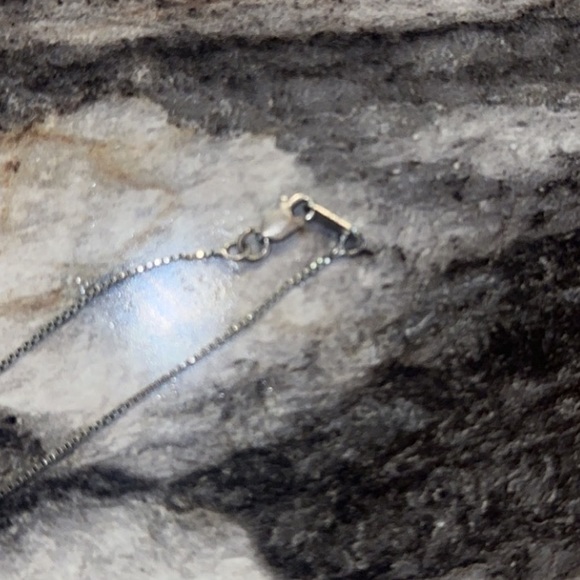 KAYS Diamond Drop Necklace - Picture 4 of 5